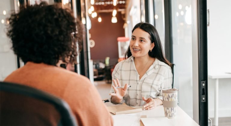 Maîtrisez l’art de la question ouverte pour stimuler l’innovation